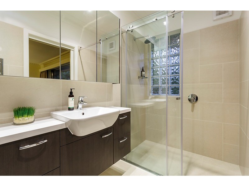 8 Kinkora Road, Blackburn VIC 3130