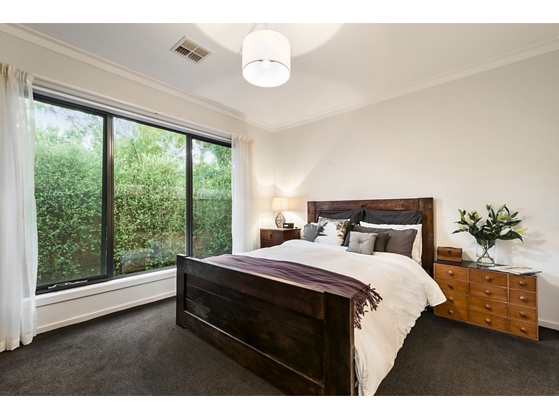 18a Simpson Street, Mitcham VIC 3132