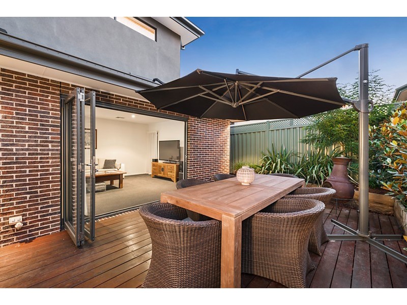 18a Simpson Street, Mitcham VIC 3132
