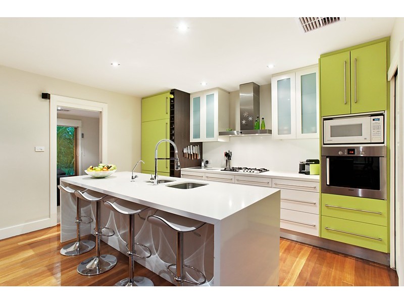 1 Lagoona Court, Blackburn VIC 3130