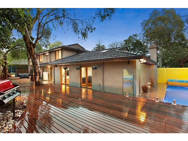 1 Lagoona Court, Blackburn VIC 3130