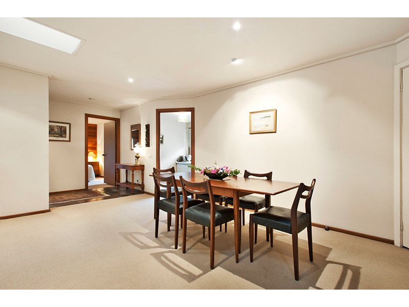 30 Dickens Street, Blackburn VIC 3130