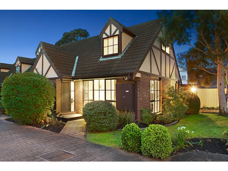 6/2 Vine Street, Blackburn VIC 3130
