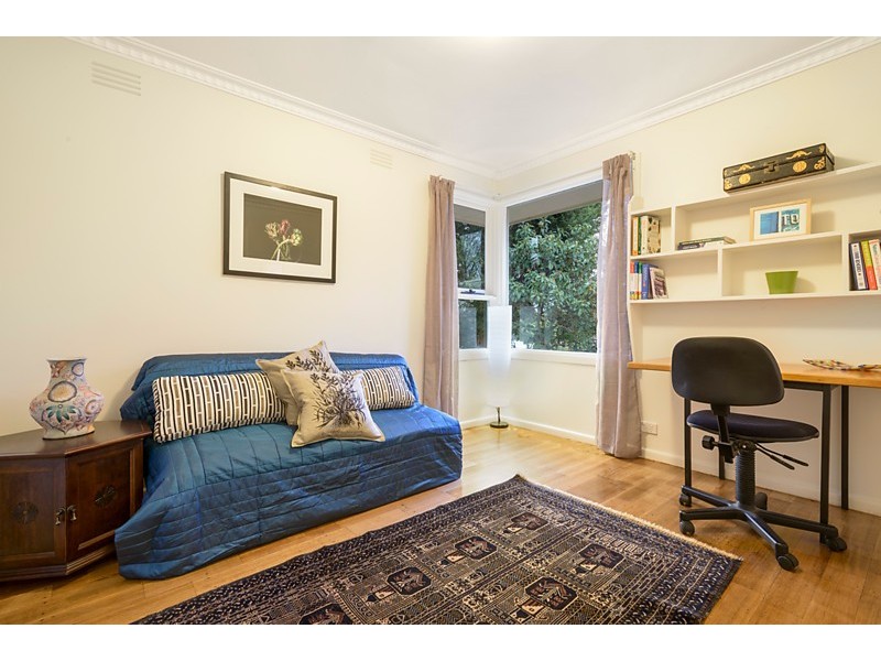 21 Raymond Street, Blackburn North VIC 3130