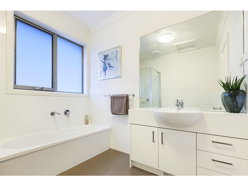 2 Teal Court, Forest Hill VIC 3131