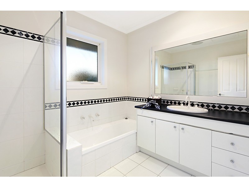 4/21 Burnett Street, Mitcham VIC 3132