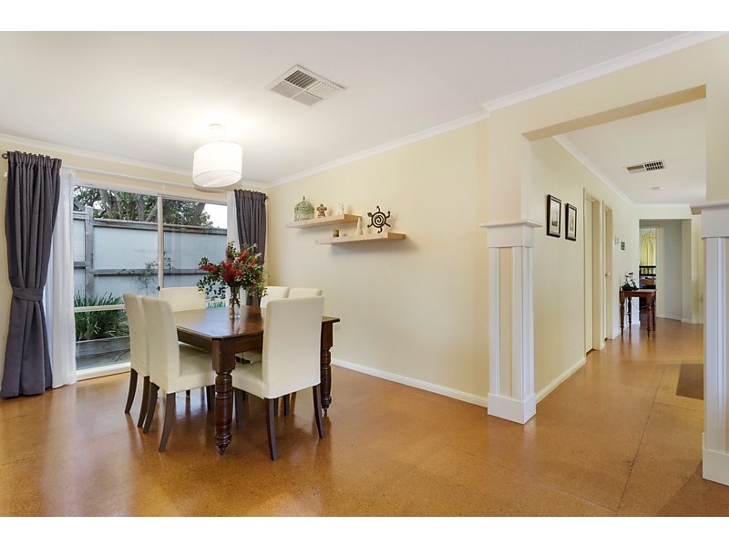 8  Bermuda Drive, Blackburn South VIC 3130