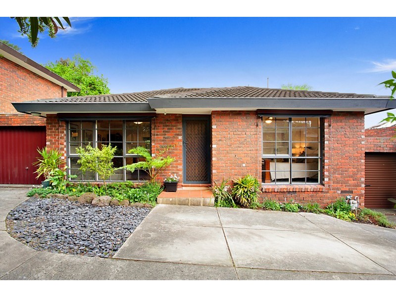 2/11 Sweetland Road, Box Hill VIC 3128