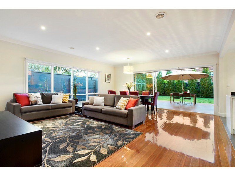 14 Elmhurst Road, Blackburn VIC 3130