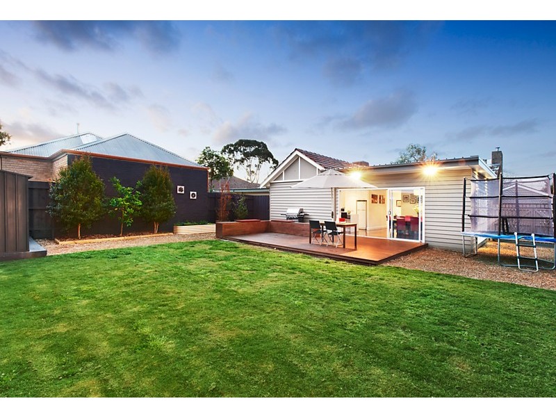 14 Elmhurst Road, Blackburn VIC 3130