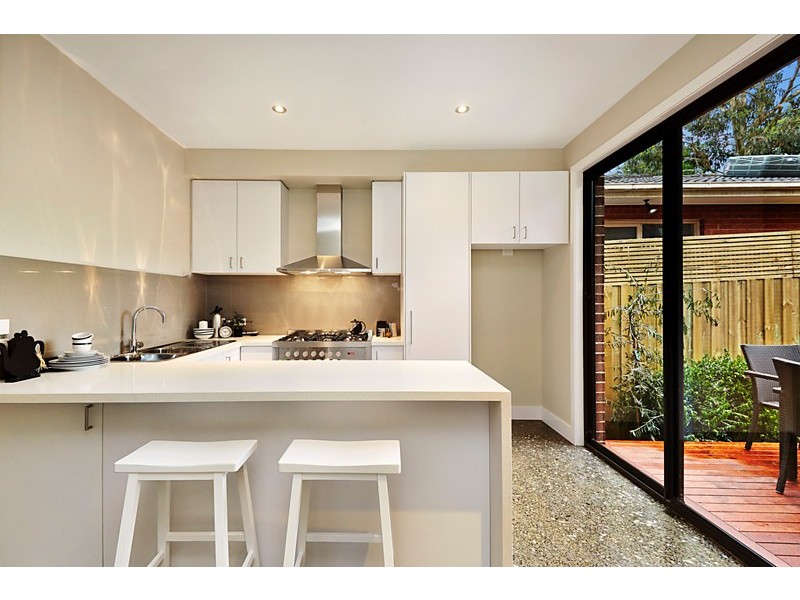 2/299 Springvale Road, Forest Hill VIC 3131