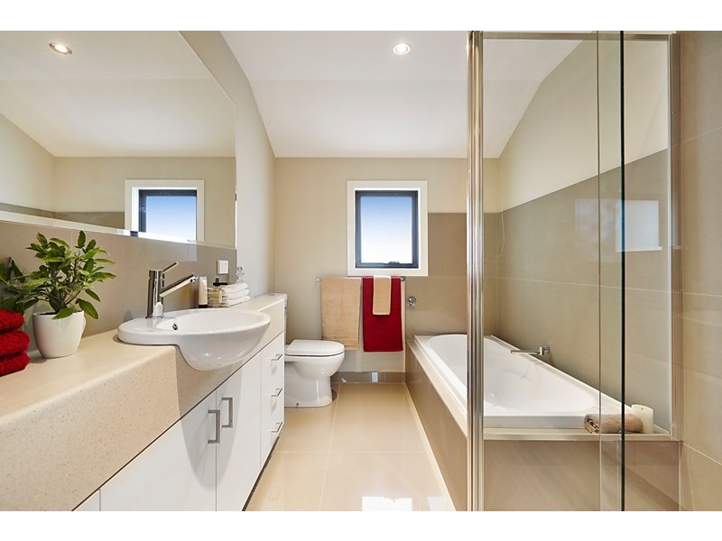 2/299 Springvale Road, Forest Hill VIC 3131