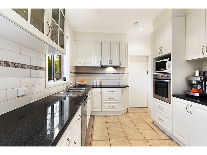 21 Craig Street, Blackburn South VIC 3130