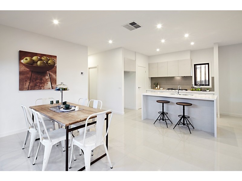 18 Gillies Street, Mitcham VIC 3132