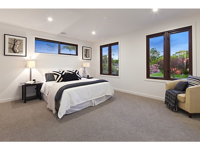 18 Gillies Street, Mitcham VIC 3132