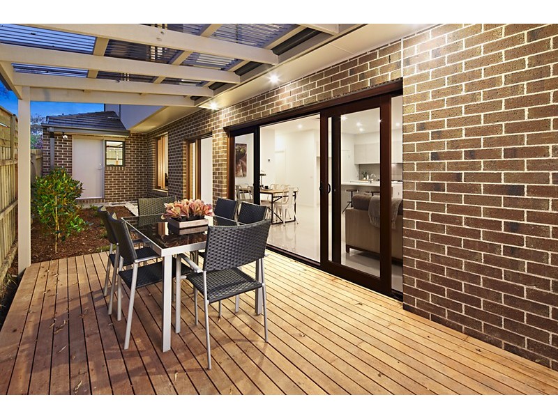 18 Gillies Street, Mitcham VIC 3132