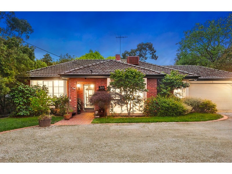 215 Canterbury Road, Blackburn VIC 3130