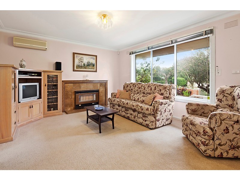 3 Husband Road, Forest Hill VIC 3131