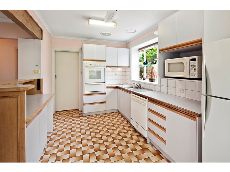 3 Husband Road, Forest Hill VIC 3131