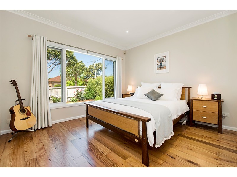 2 Vivian Street, Blackburn North VIC 3130