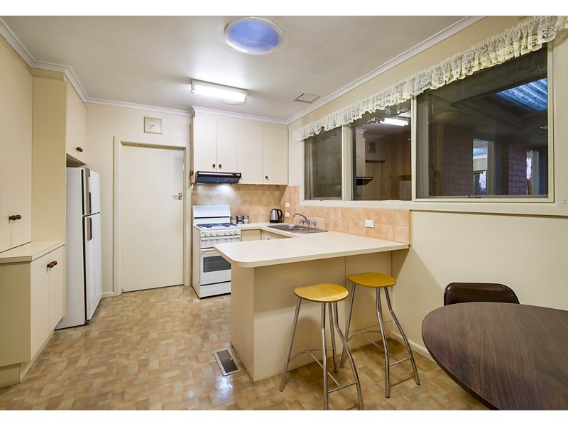 14 Samuel Road, Blackburn South VIC 3130