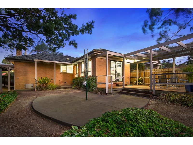 14 Samuel Road, Blackburn South VIC 3130