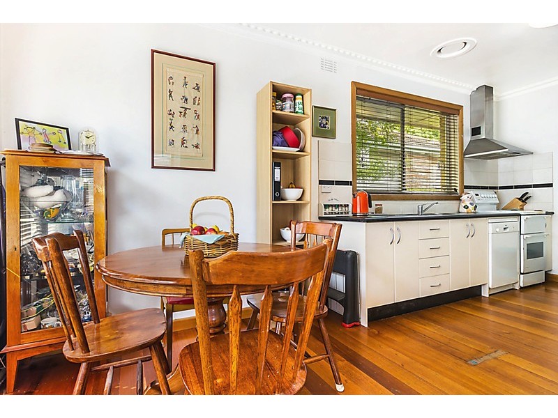 8 Southey Street, Blackburn North VIC 3130