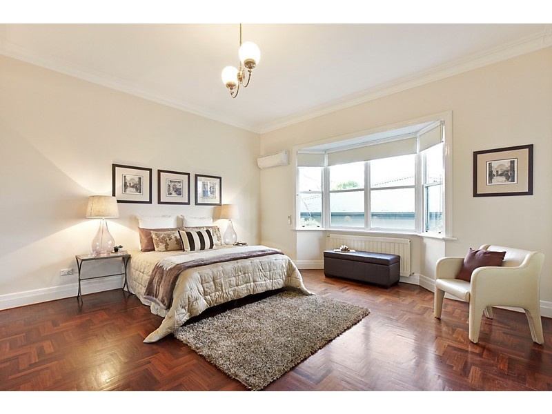 13 Walker Avenue, Mitcham VIC 3132