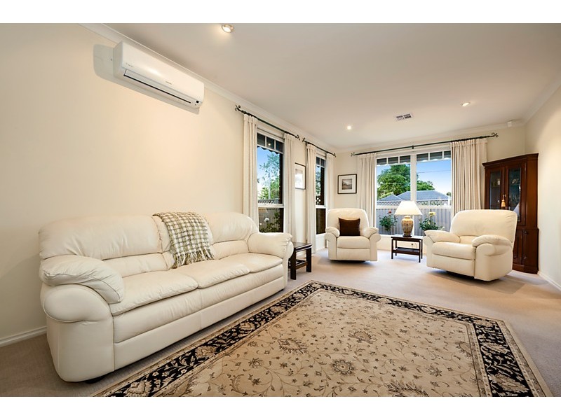 1/12 Burcote Street, Blackburn North VIC 3130