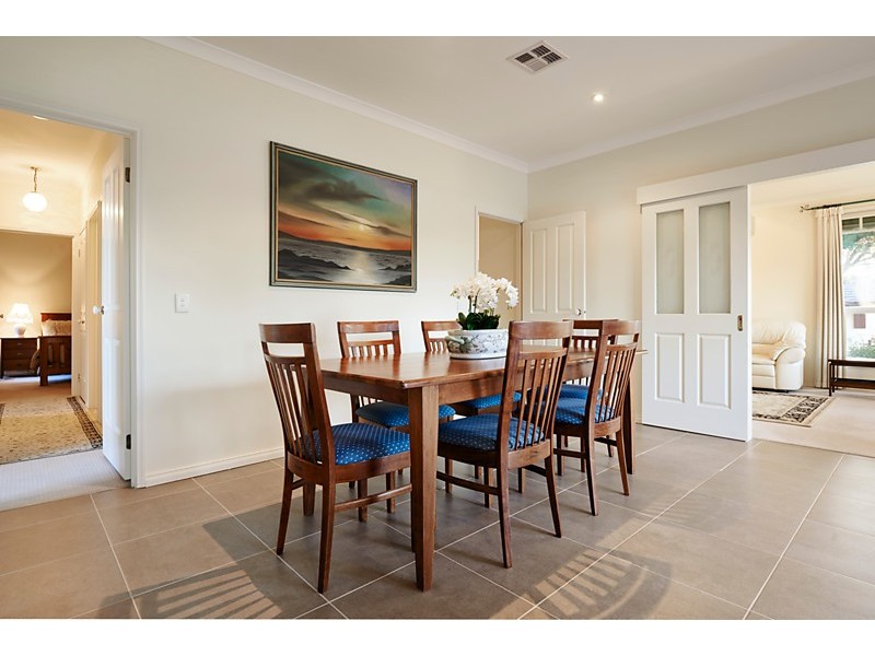 1/12 Burcote Street, Blackburn North VIC 3130