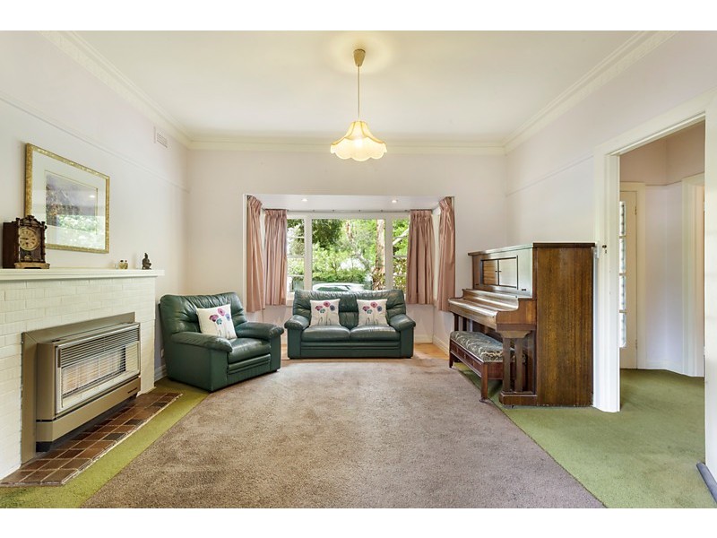 25 Menin Road, Nunawading VIC 3131