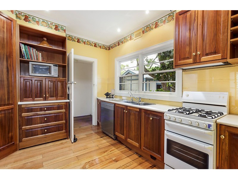 25 Menin Road, Nunawading VIC 3131