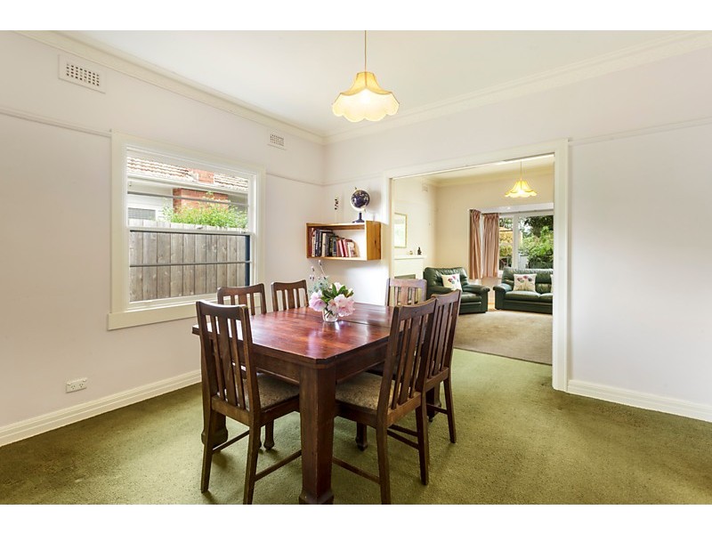 25 Menin Road, Nunawading VIC 3131