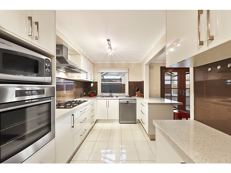 8 Springfield Road, Blackburn VIC 3130