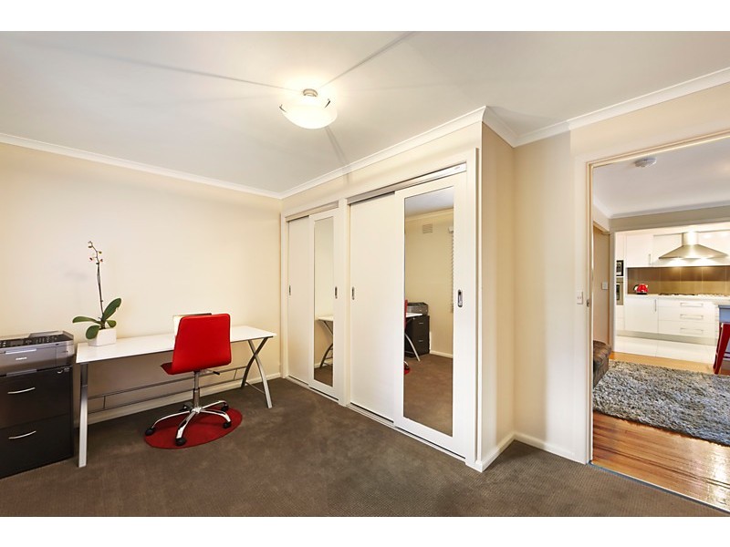 8 Springfield Road, Blackburn VIC 3130