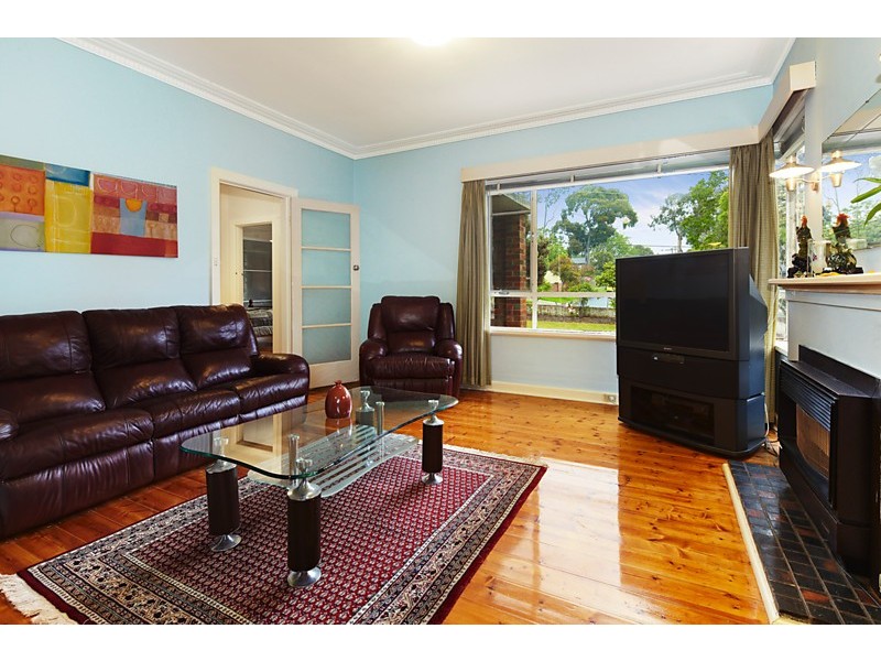 7 Woodhouse  Grove, Box Hill North VIC 3129