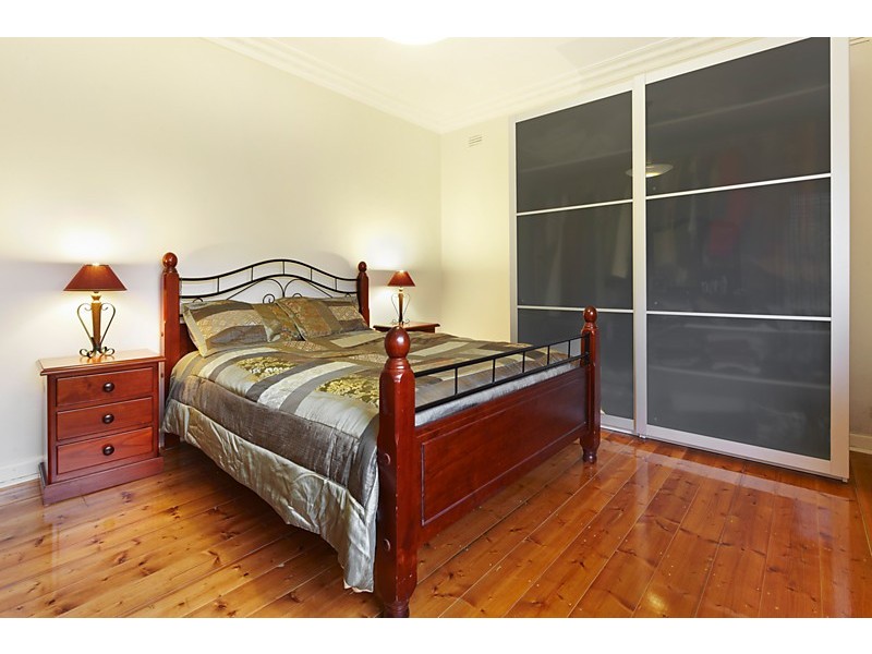 7 Woodhouse  Grove, Box Hill North VIC 3129