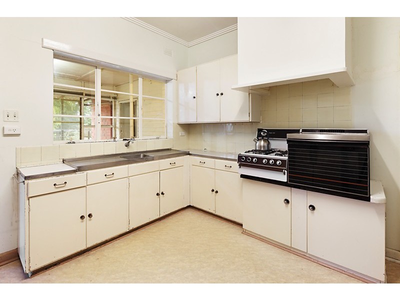 7 Woodhouse  Grove, Box Hill North VIC 3129