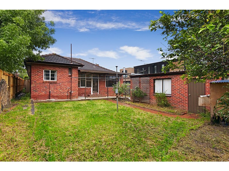 7 Woodhouse  Grove, Box Hill North VIC 3129