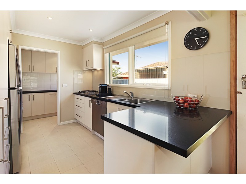 35 Selkirk Avenue, Wantirna VIC 3152