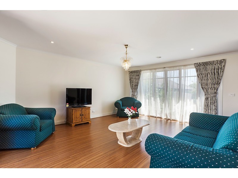 2/16 Merle Street, Blackburn North VIC 3130