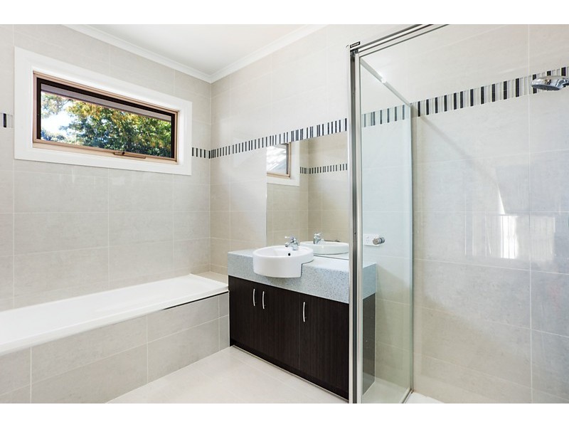 2/16 Merle Street, Blackburn North VIC 3130