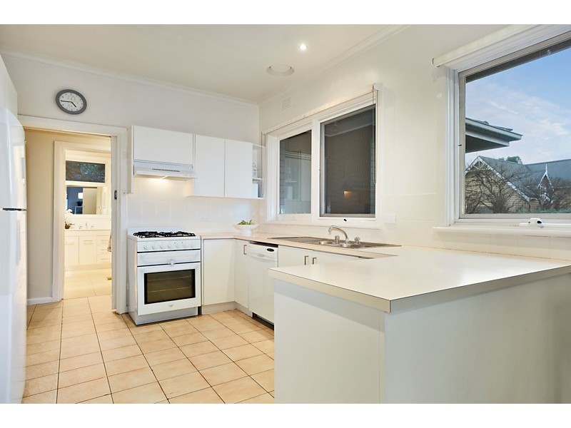 8 Laughlin Avenue, Nunawading VIC 3131