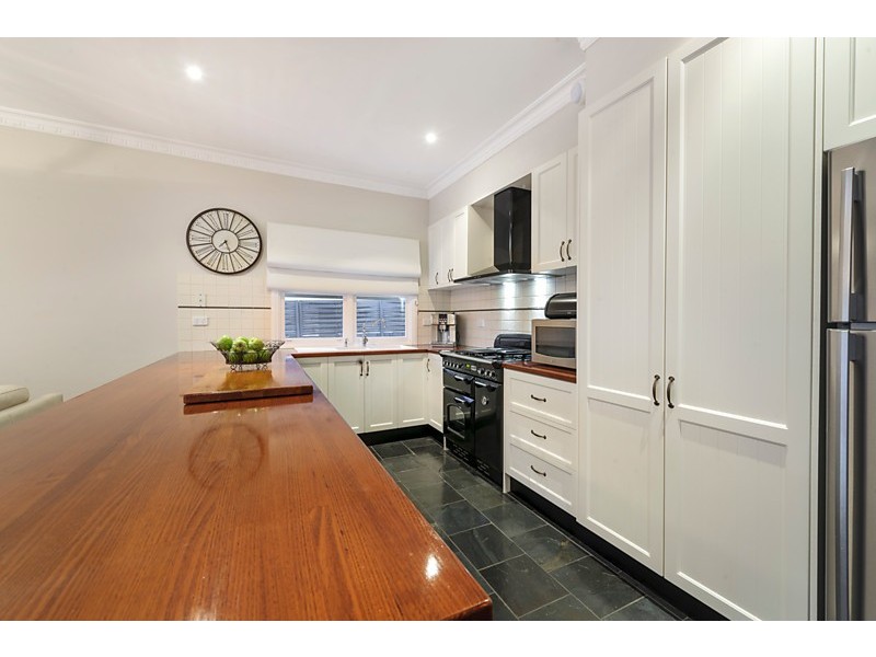 16 Pope Road, Blackburn VIC 3130