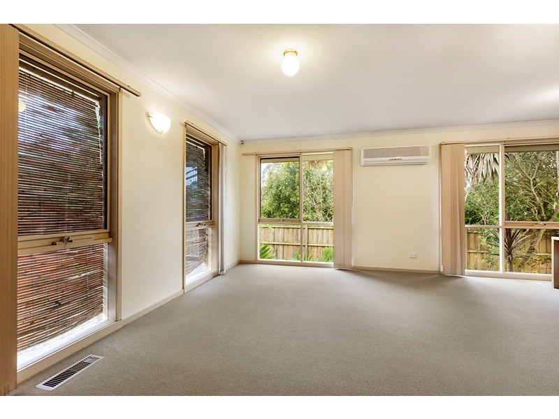 2/229 Canterbury Road, Blackburn VIC 3130