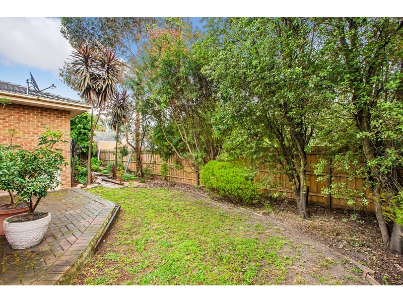 2/229 Canterbury Road, Blackburn VIC 3130