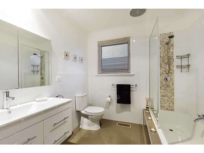 7 Amber Street, Forest Hill VIC 3131