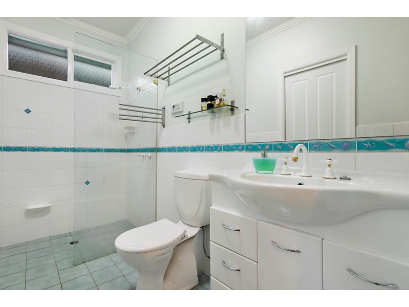 16 Gay  Street, Blackburn North VIC 3130