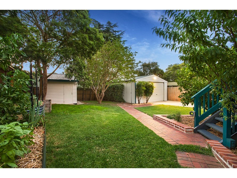 16 Gay  Street, Blackburn North VIC 3130