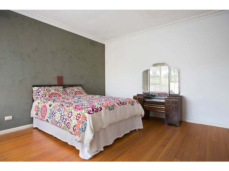 17 Douglas Street, Blackburn North VIC 3130